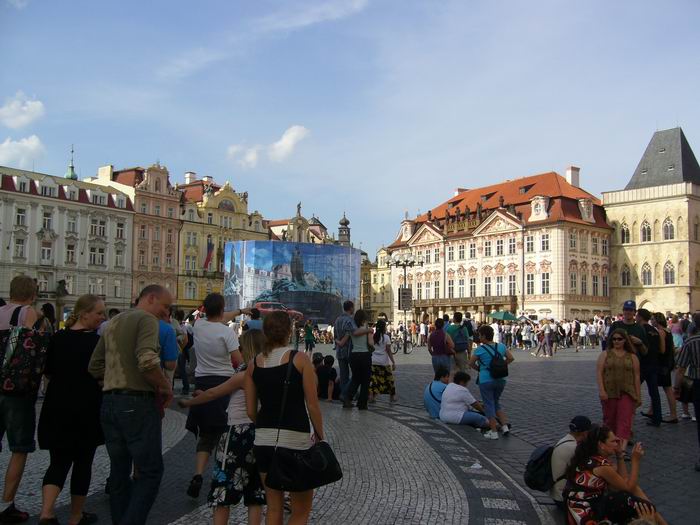 Óváros tér és a Goltz-Kinský-palota